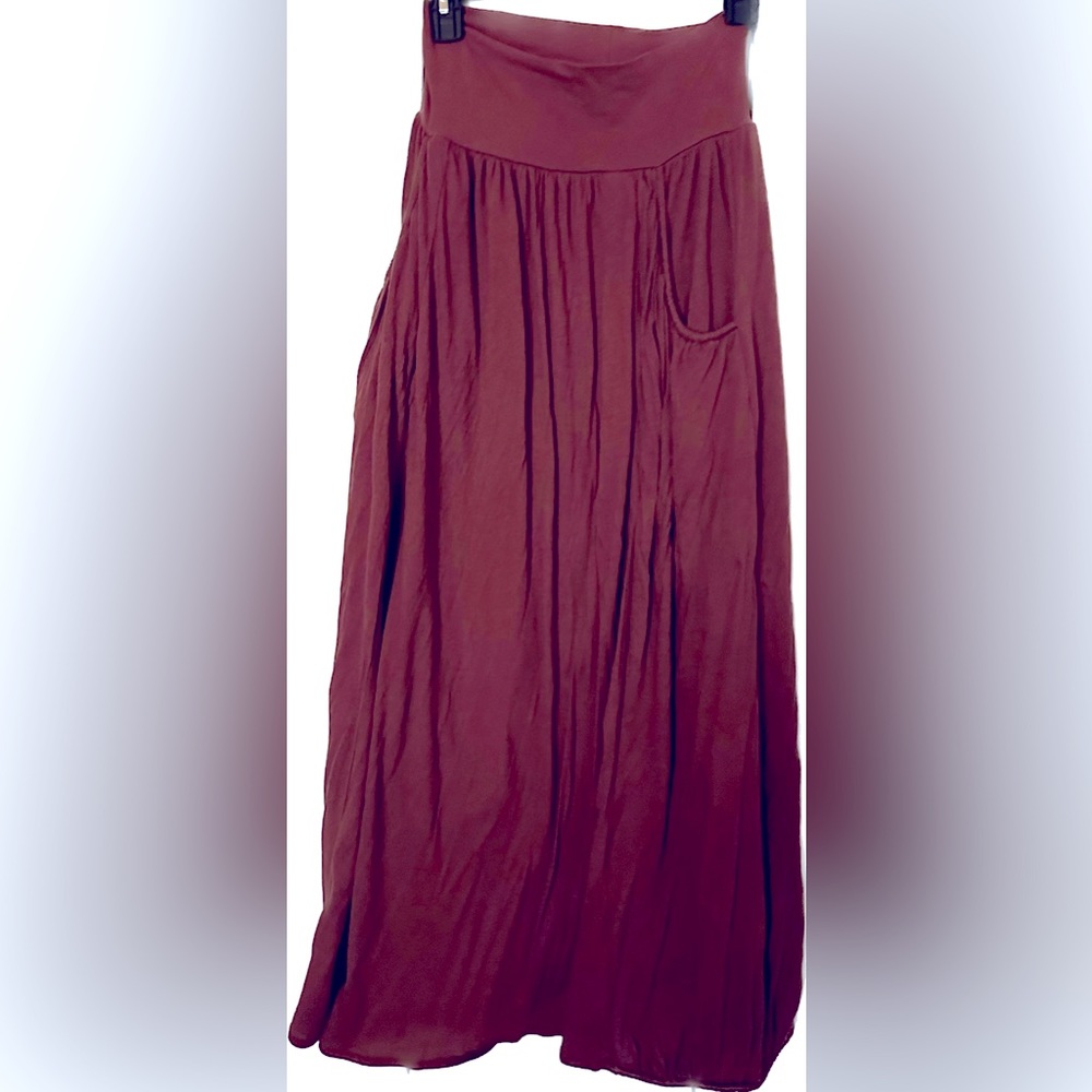 Garnet Hill maxi skirt with pockets.